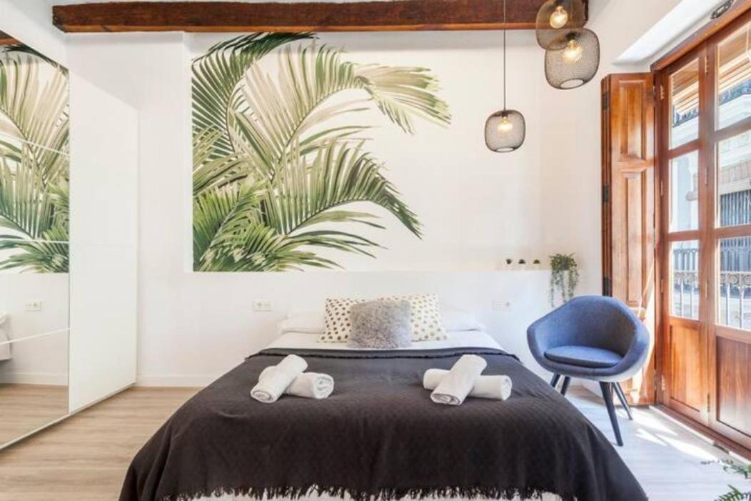 Modern Flat By Mercado Central In Ciutat Vella Valencia Exterior photo