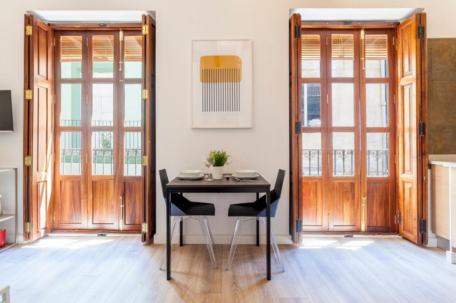 Modern Flat By Mercado Central In Ciutat Vella Valencia Exterior photo