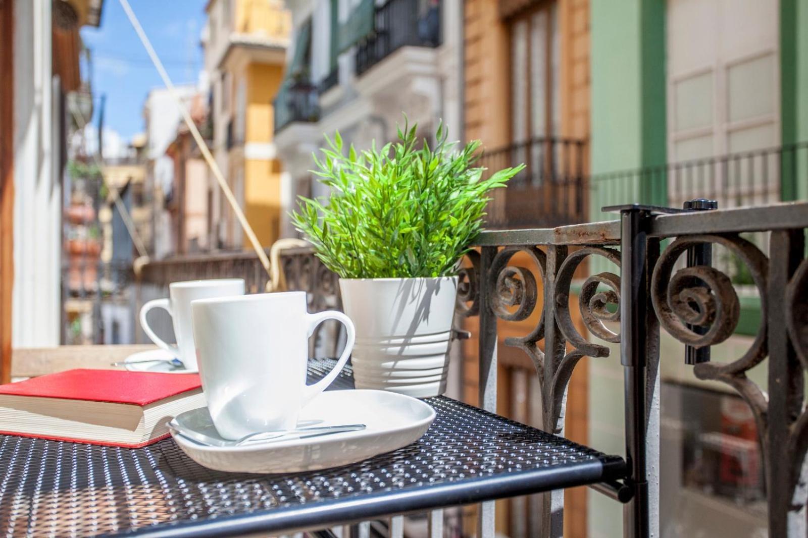 Modern Flat By Mercado Central In Ciutat Vella Valencia Exterior photo